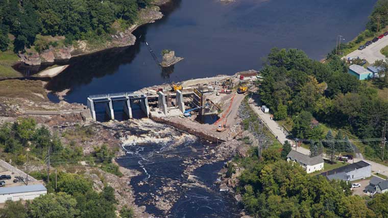 Construction of Black River Falls Spillway
