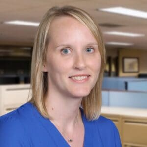 Amanda Lutz headshot