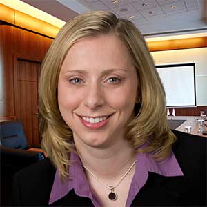 Lisa Kinsman headshot