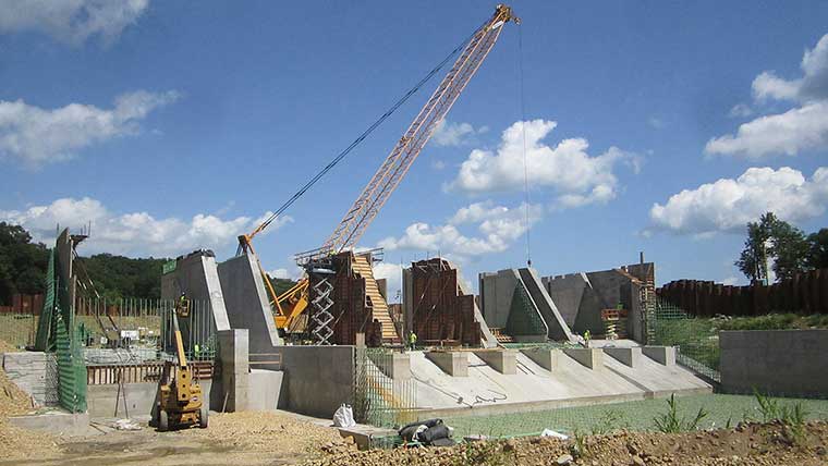 Construction on Little Falls Dam