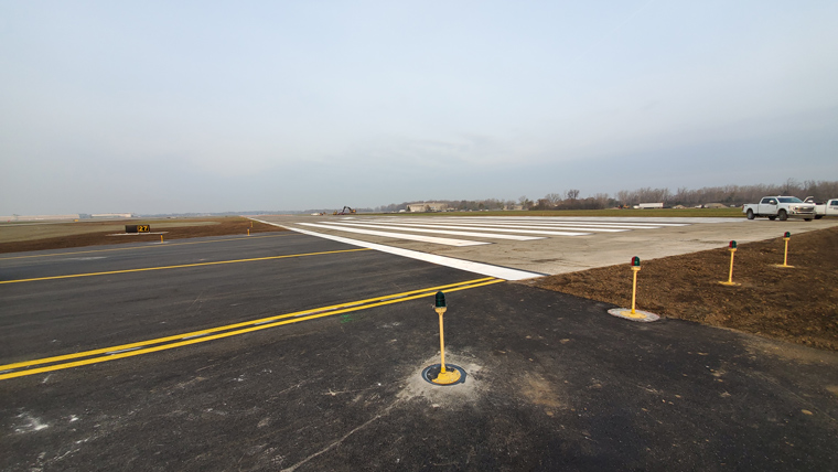 airport taxiway