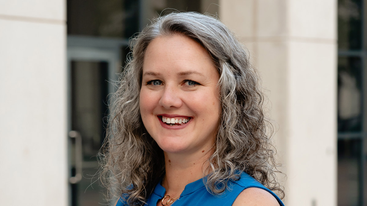 headshot of Nicki Combs