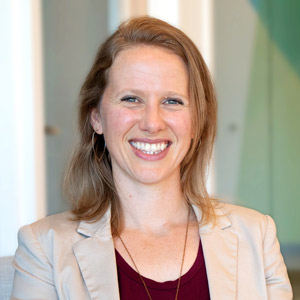 Headshot of Siobhan Gordon
