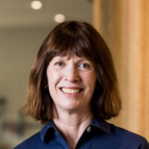 headshot of Amy Squitieri