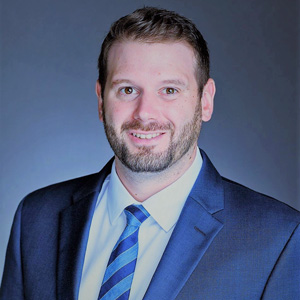 headshot of andrew easley